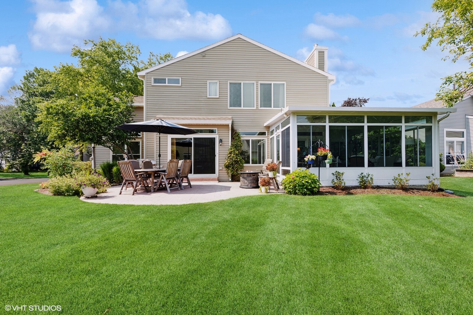 1603 Napa Drive, Gurnee, IL 60031