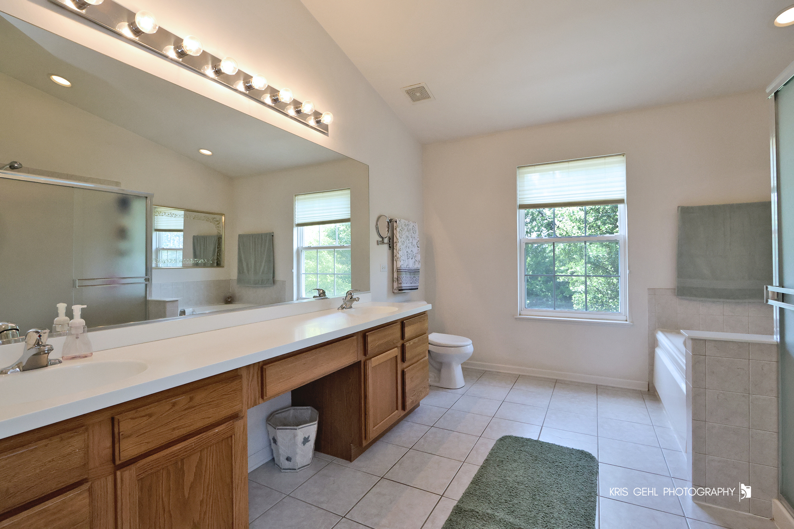 2467 W Autumn Drive, Round Lake, IL 60073