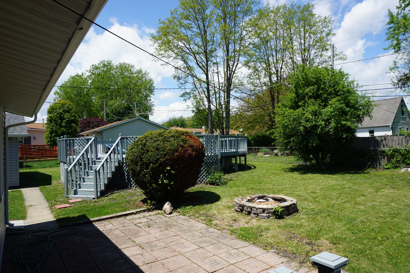 528 Ivy Court, Round Lake Beach, IL 60073
