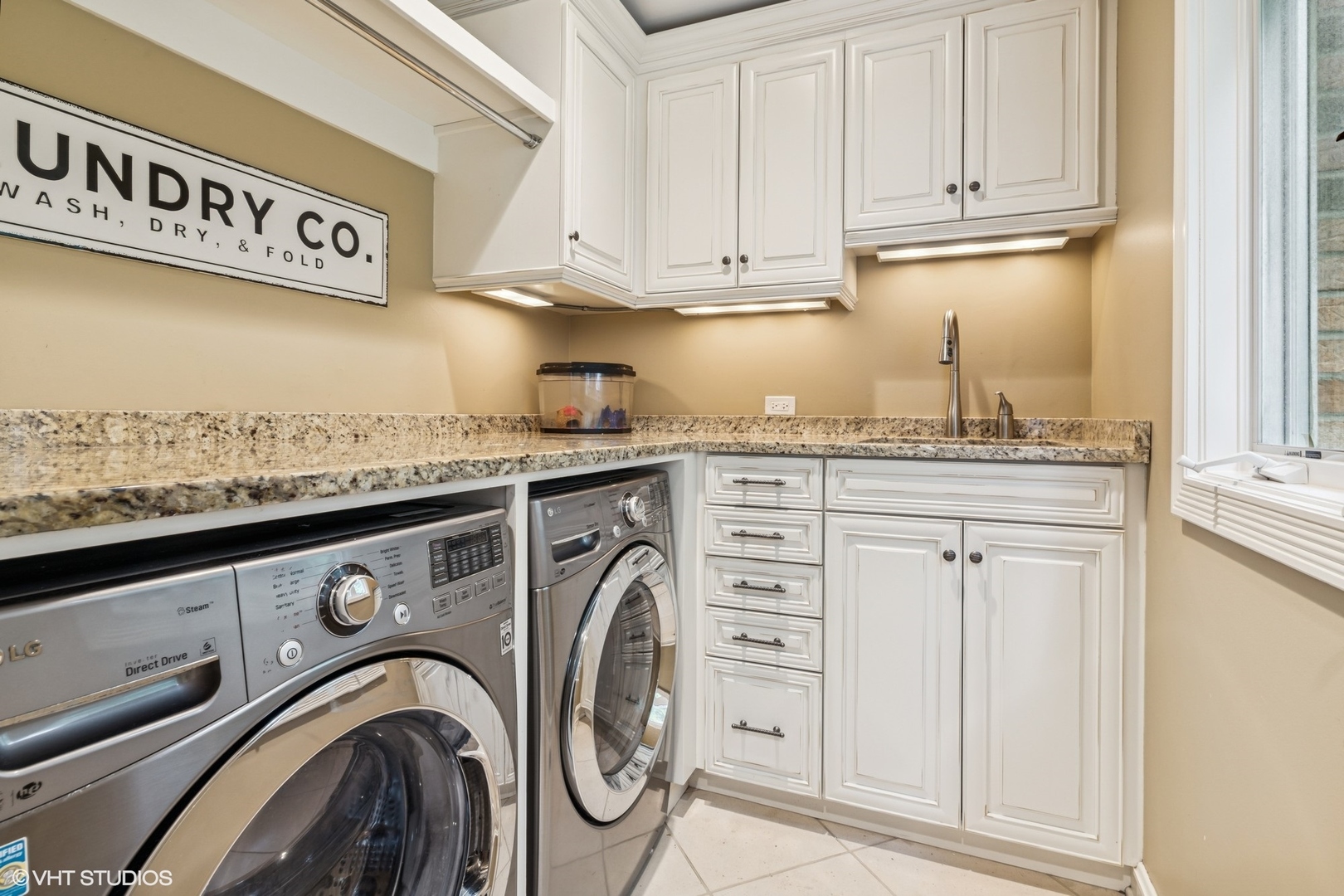 423 S Beverly Lane, Arlington Heights, IL 60005