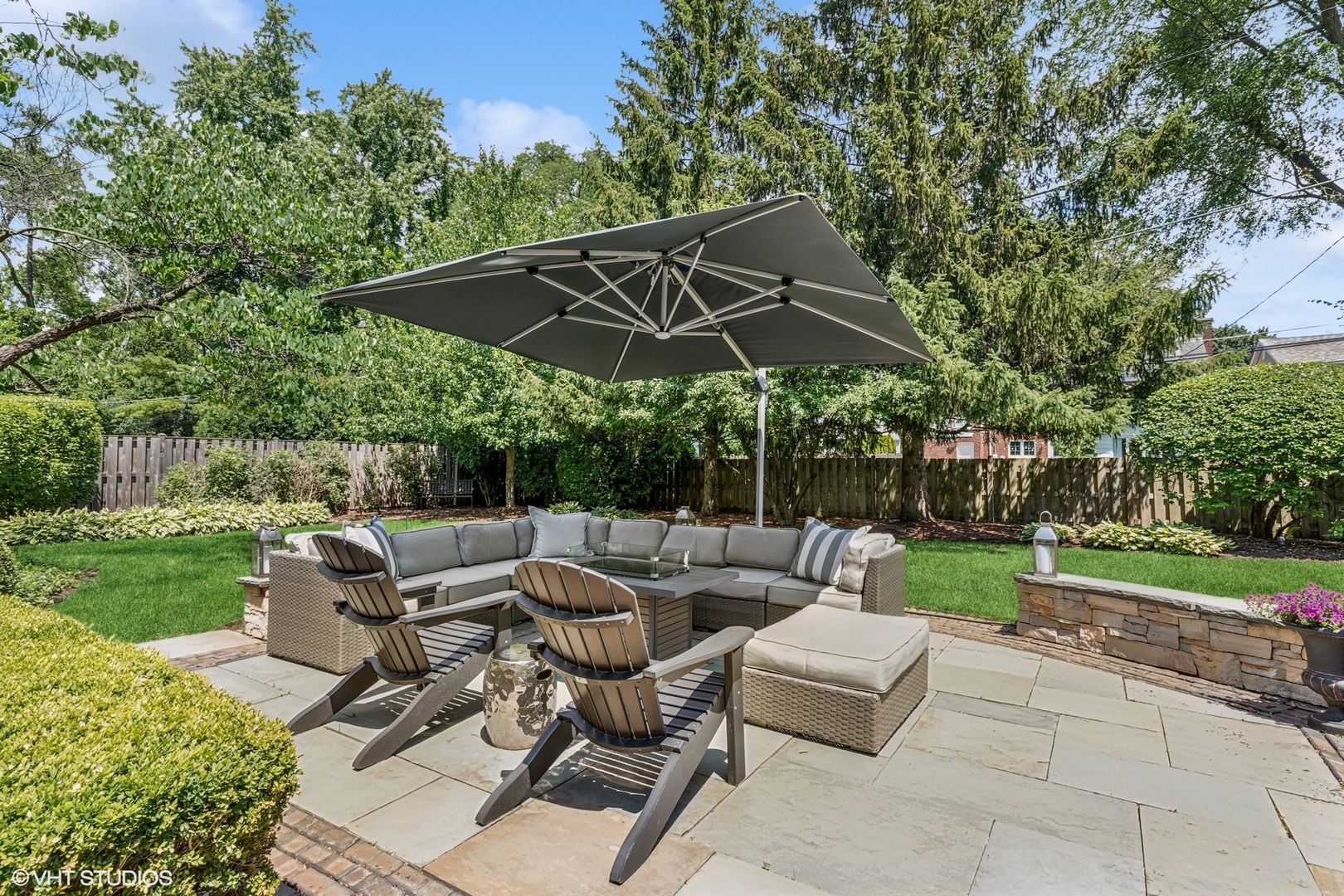 423 S Beverly Lane, Arlington Heights, IL 60005