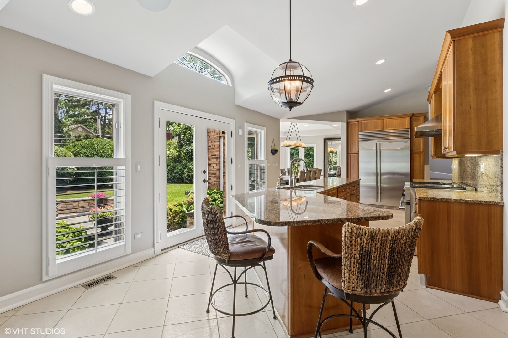 423 S Beverly Lane, Arlington Heights, IL 60005