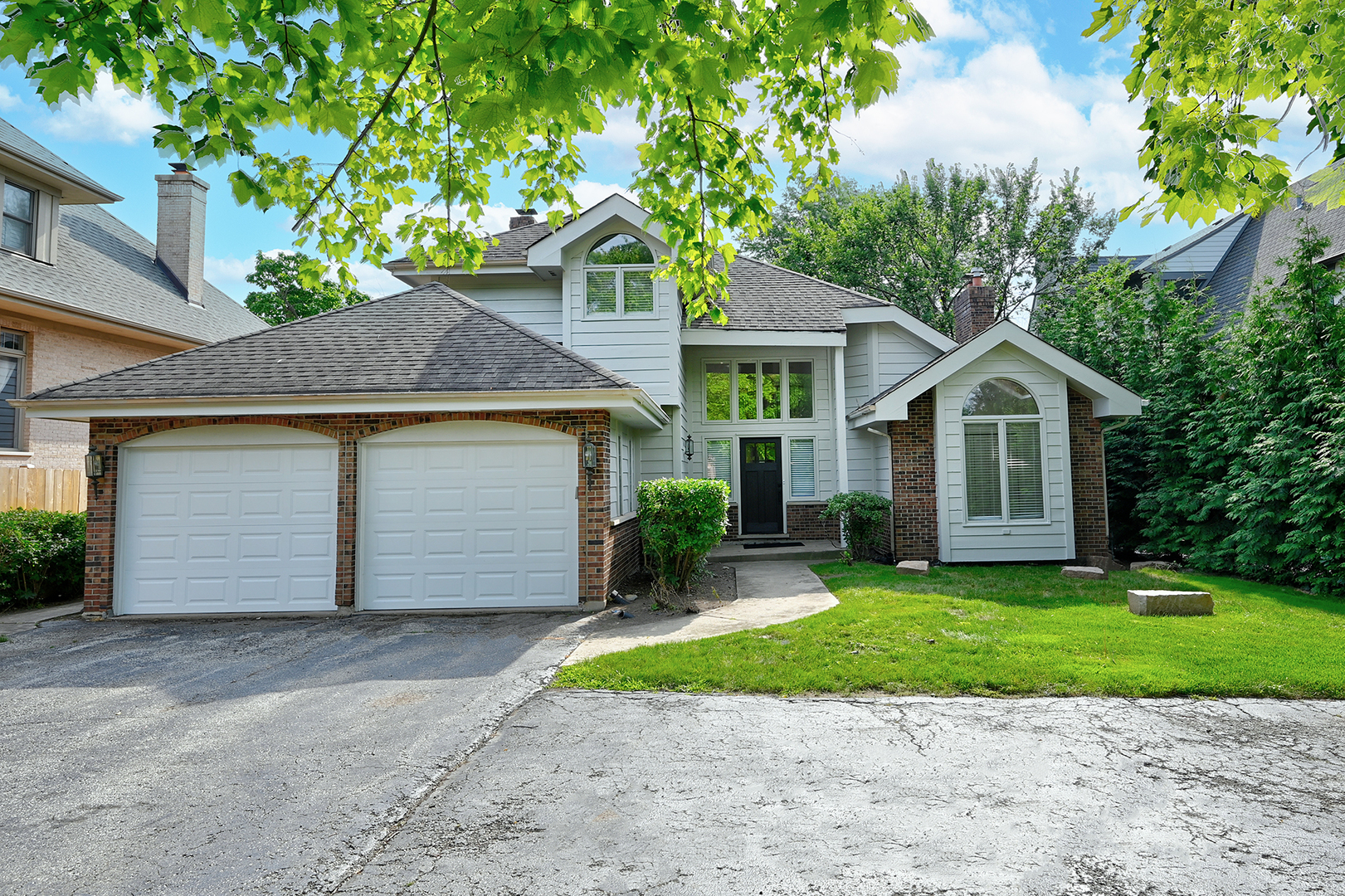5615 S Elm Street, Hinsdale, IL 60521