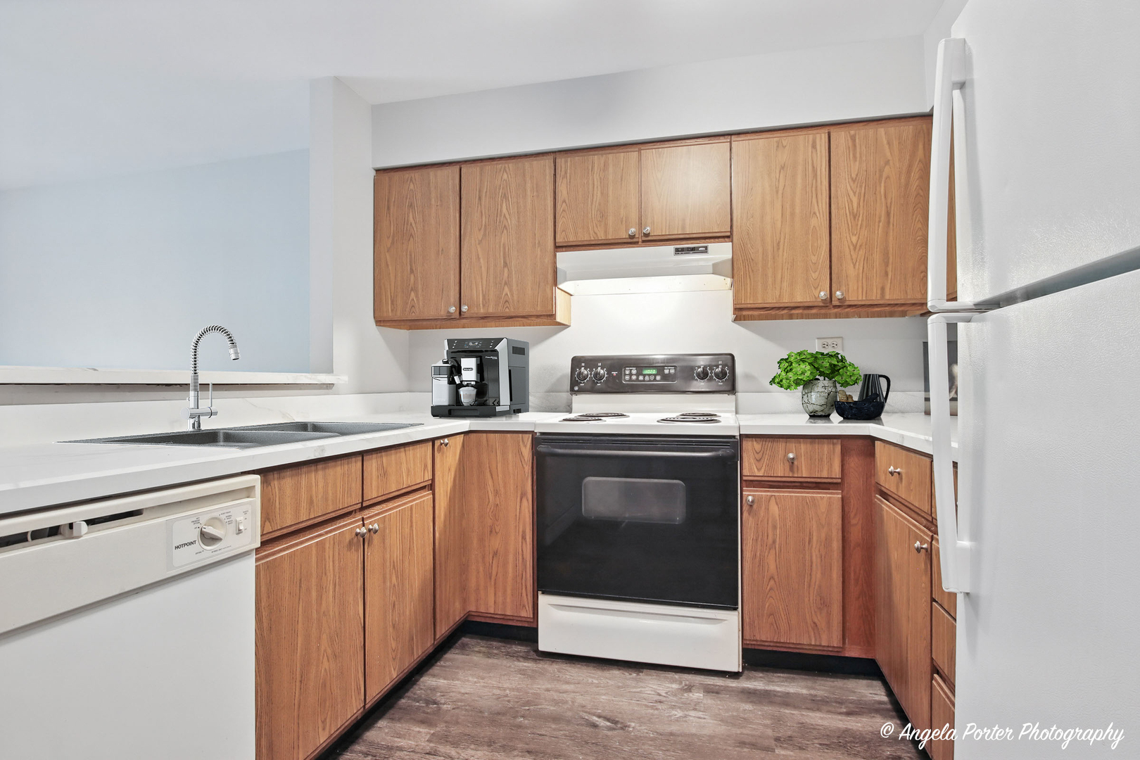 33720 N Royal Oak Lane #206, Grayslake, IL 60030