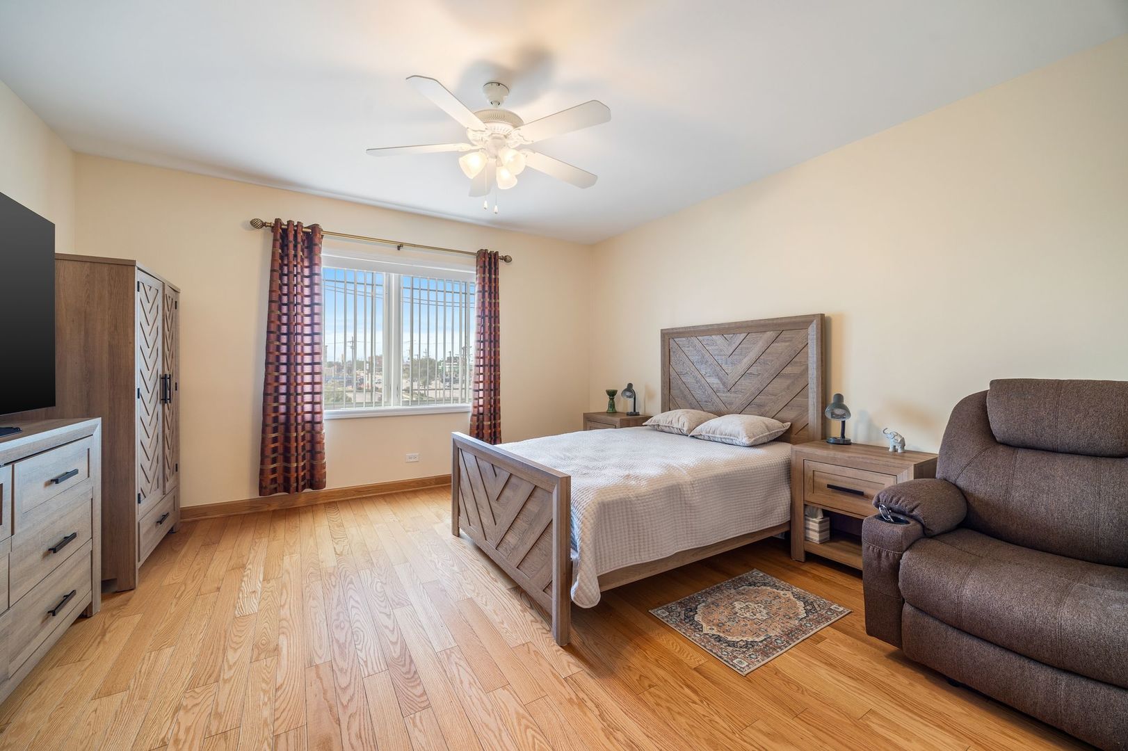 77 N Wolf Road #309, Northlake, IL 60164