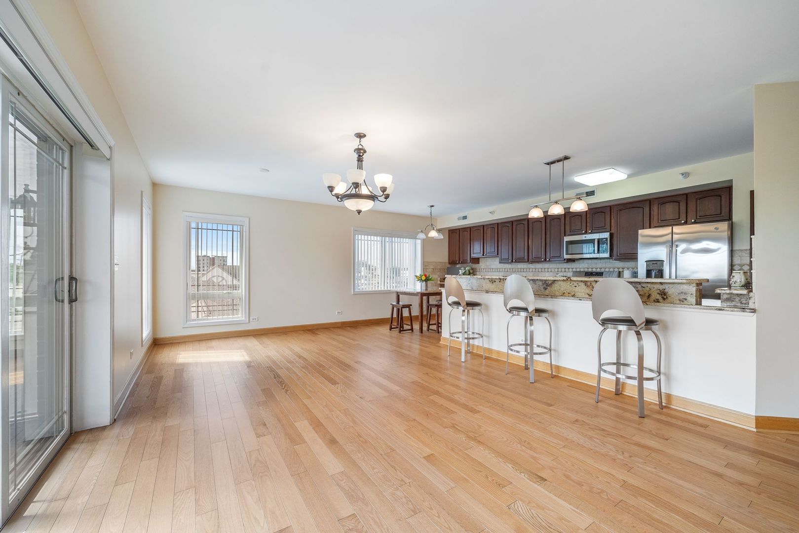 77 N Wolf Road #309, Northlake, IL 60164