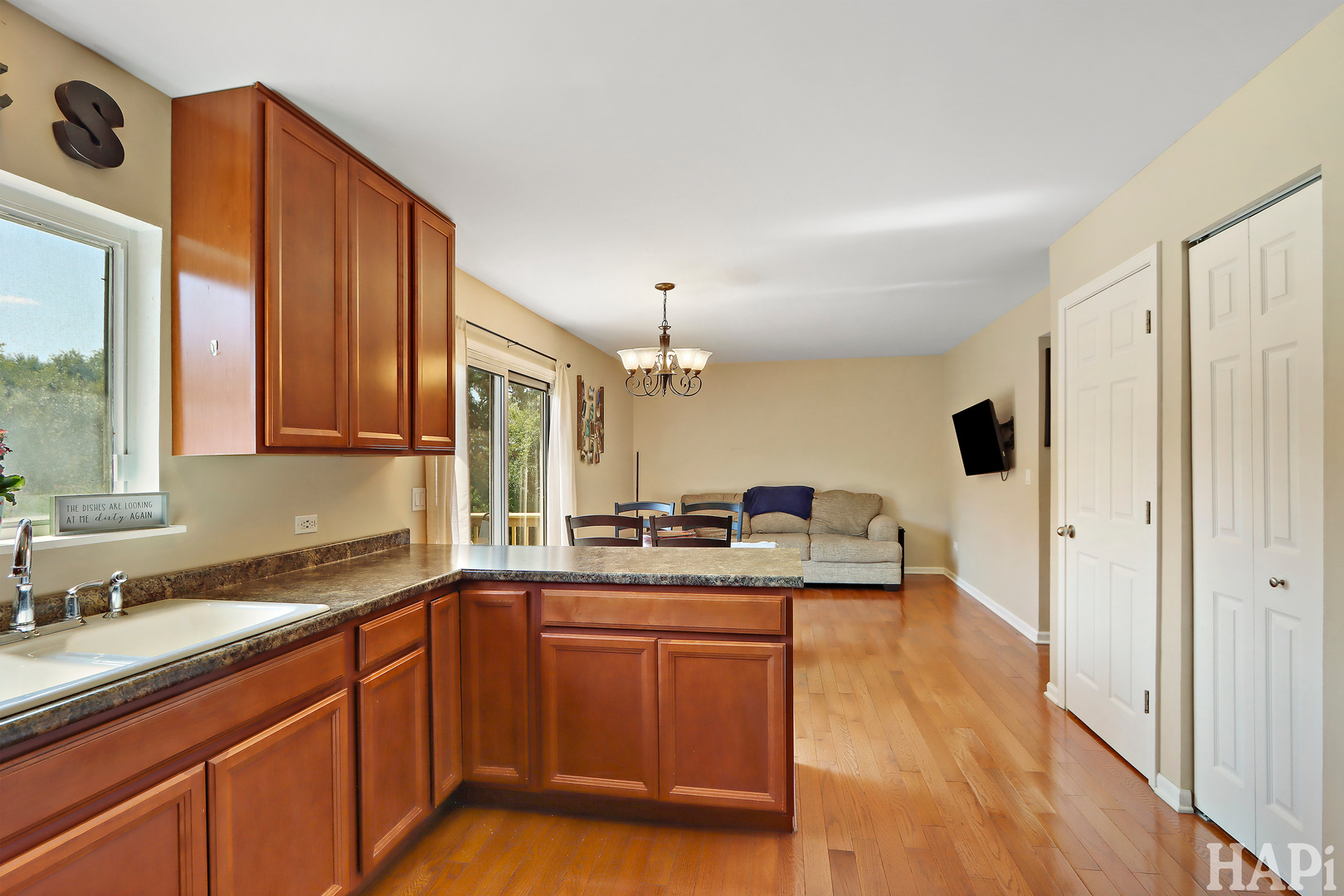 5895 Delaware Avenue, Gurnee, IL 60031