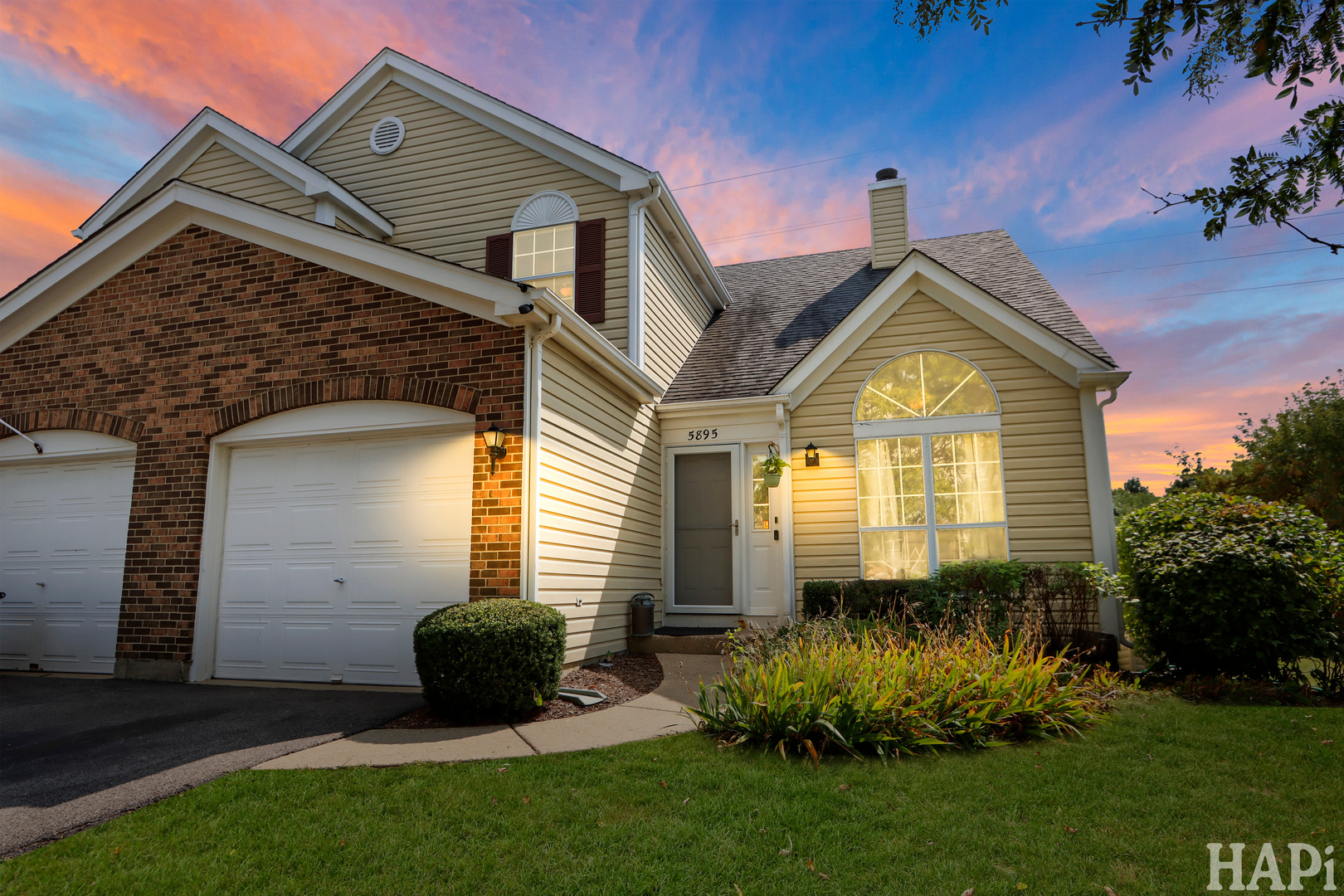 5895 Delaware Avenue, Gurnee, IL 60031