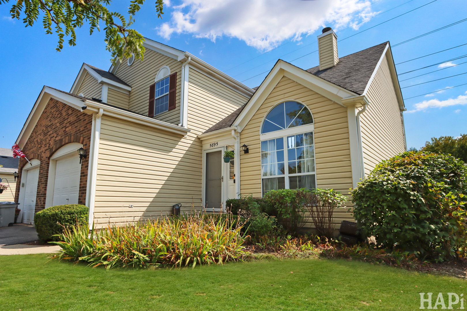 5895 Delaware Avenue, Gurnee, IL 60031