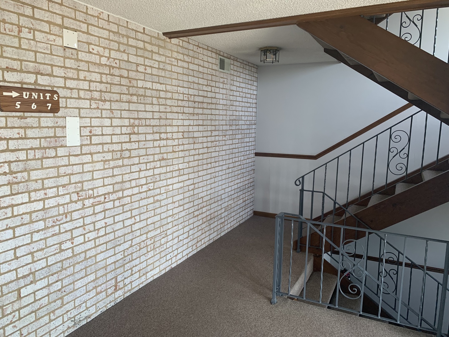 18224 Wentworth Avenue #7, Lansing, IL 60438
