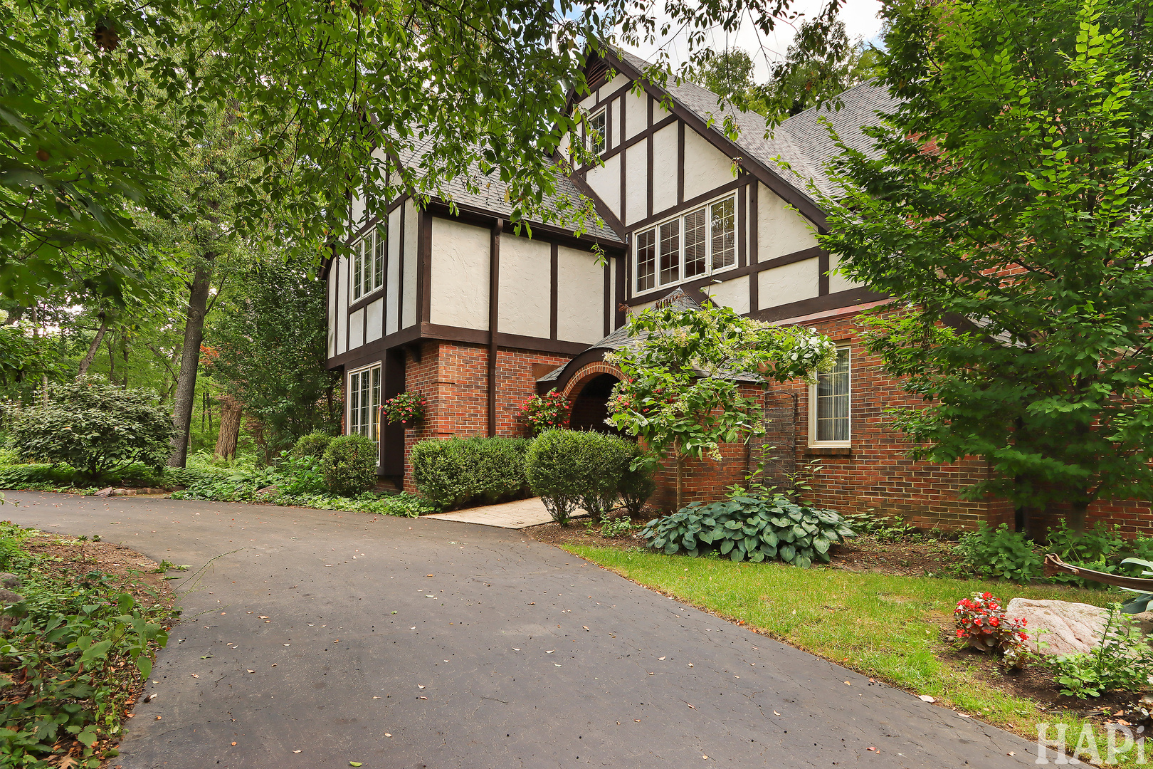 23785 W Barnswallow Lane, Wauconda, IL 60084