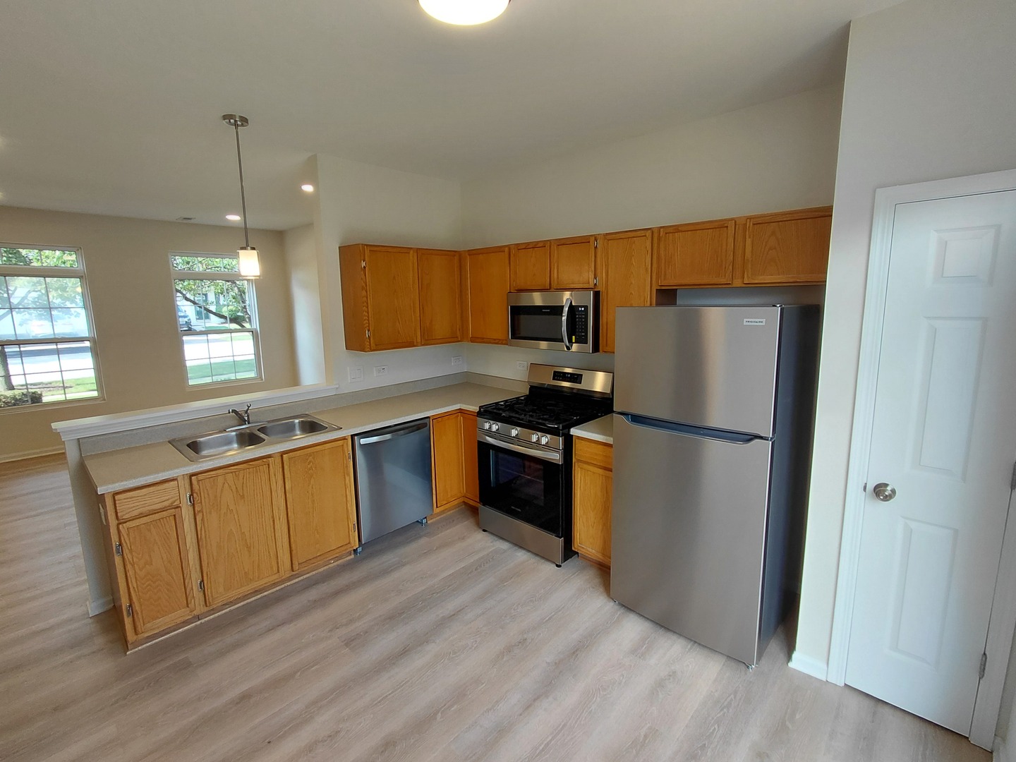 7214 Bradley Drive, Plainfield, IL 60586