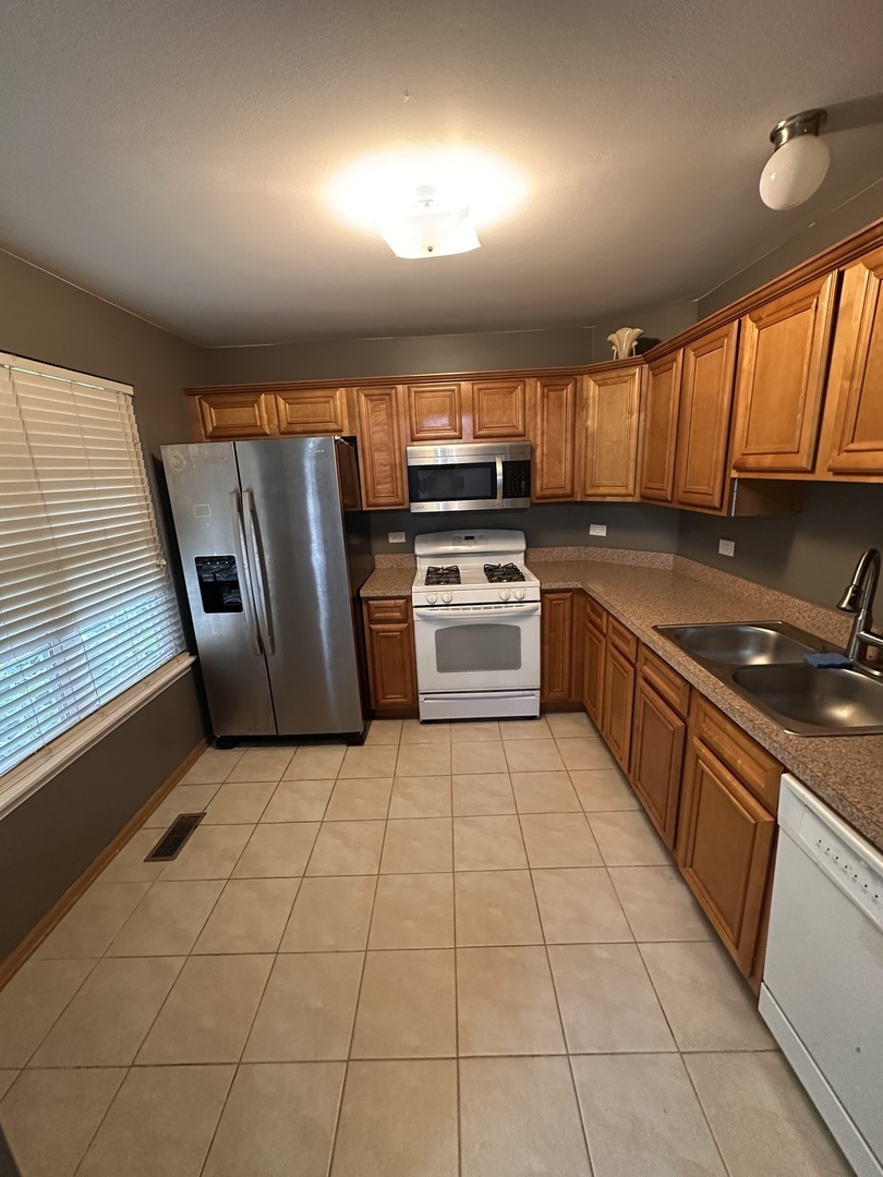 Naperville, IL 60564