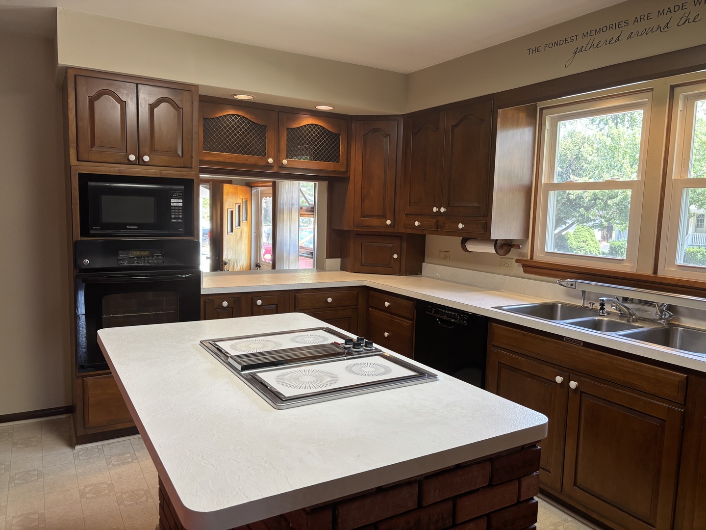 1378 East Street, Crete, IL 60417