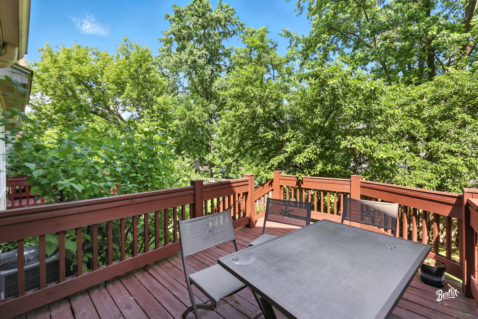 240 Taylor Court, Buffalo Grove, IL 60089