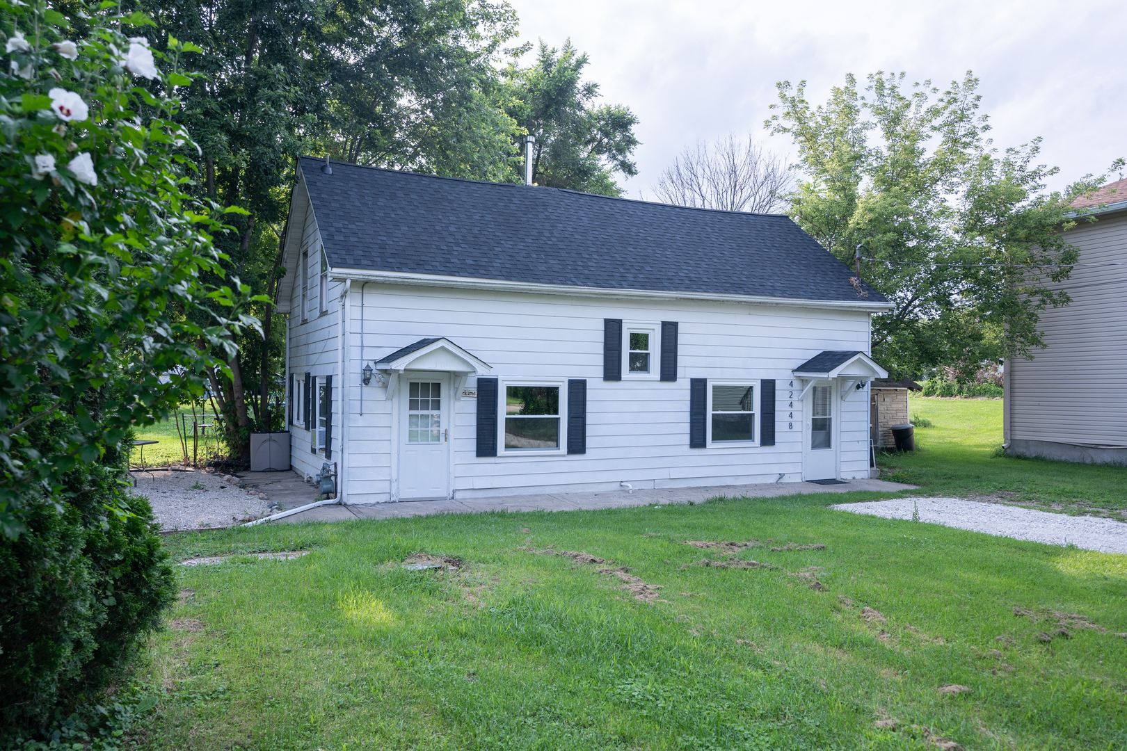 42448 N Lake Avenue, Antioch, IL 60002