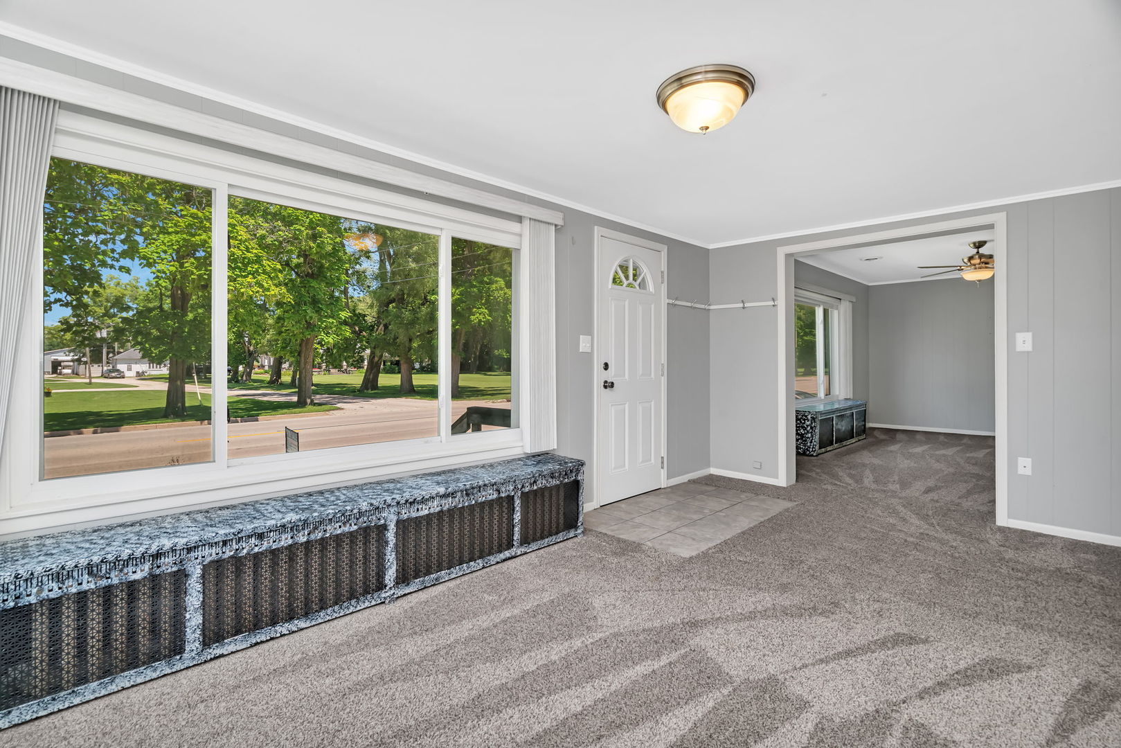375 W Division Street, Coal City, IL 60416
