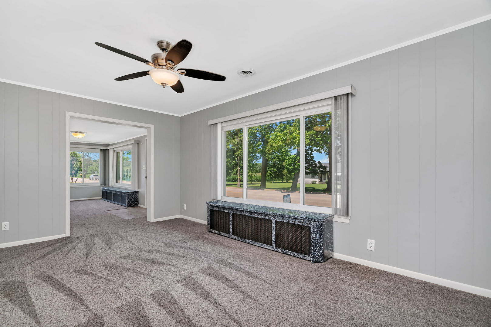 375 W Division Street, Coal City, IL 60416