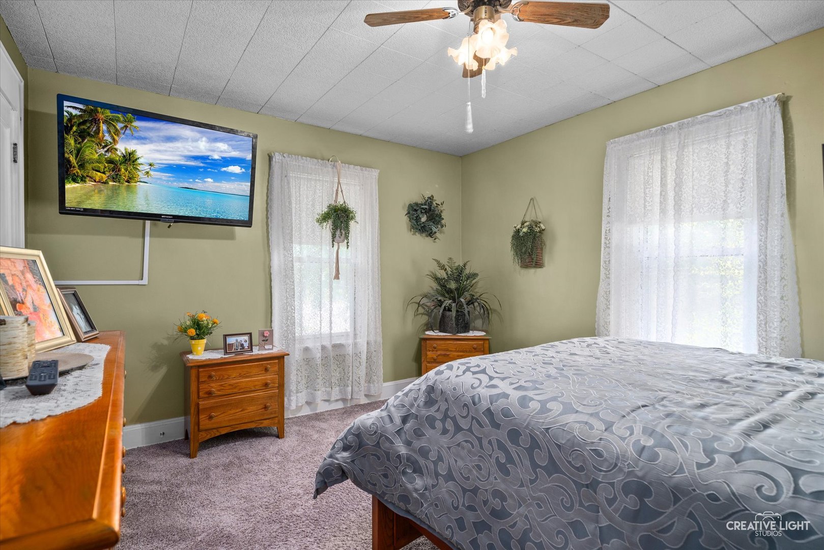 123 S Main Street, Montgomery, IL 60538