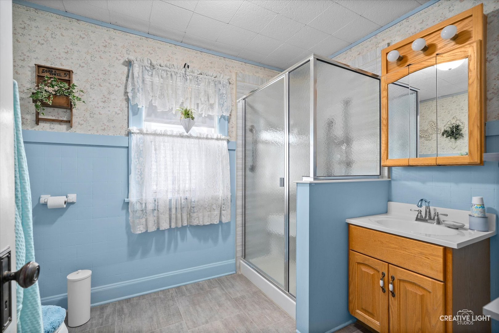 123 S Main Street, Montgomery, IL 60538