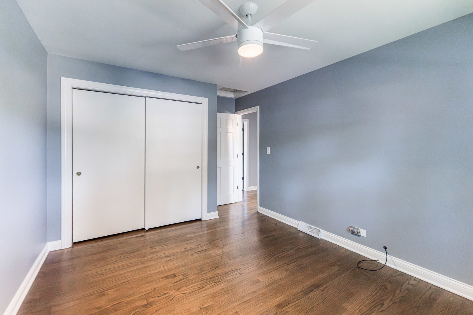 7 N Lincoln Avenue, Addison, IL 60101