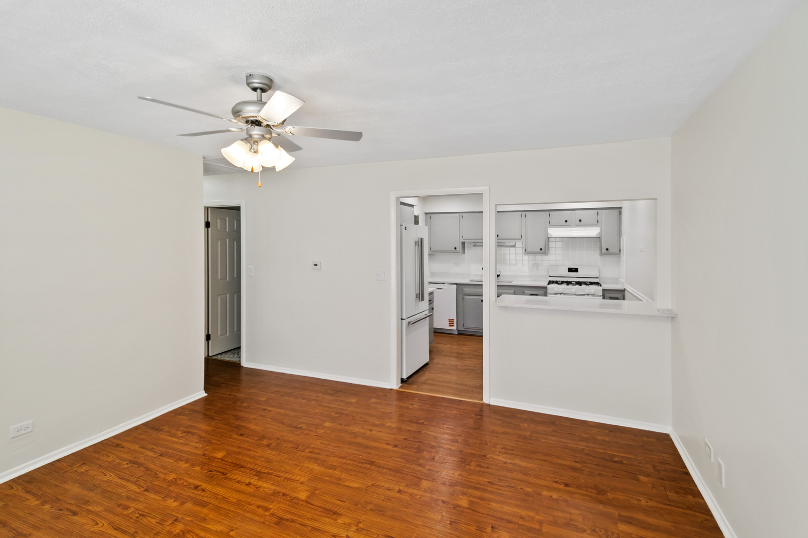 7523 Bristol Lane #A, Hanover Park, IL 60133