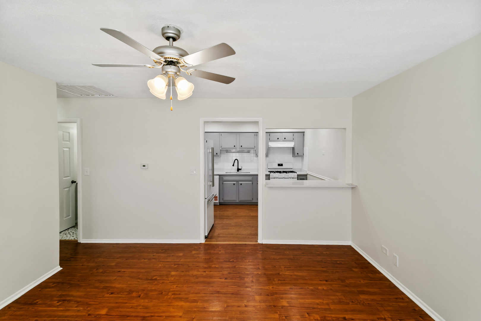 7523 Bristol Lane #A, Hanover Park, IL 60133