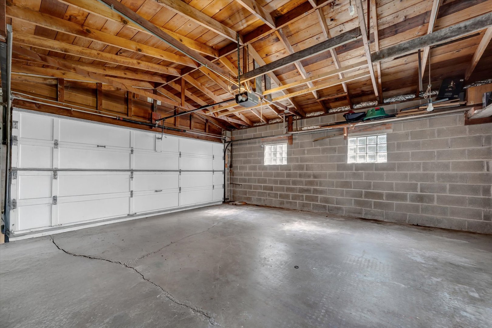2411 Fontana Drive, Glenview, IL 60025