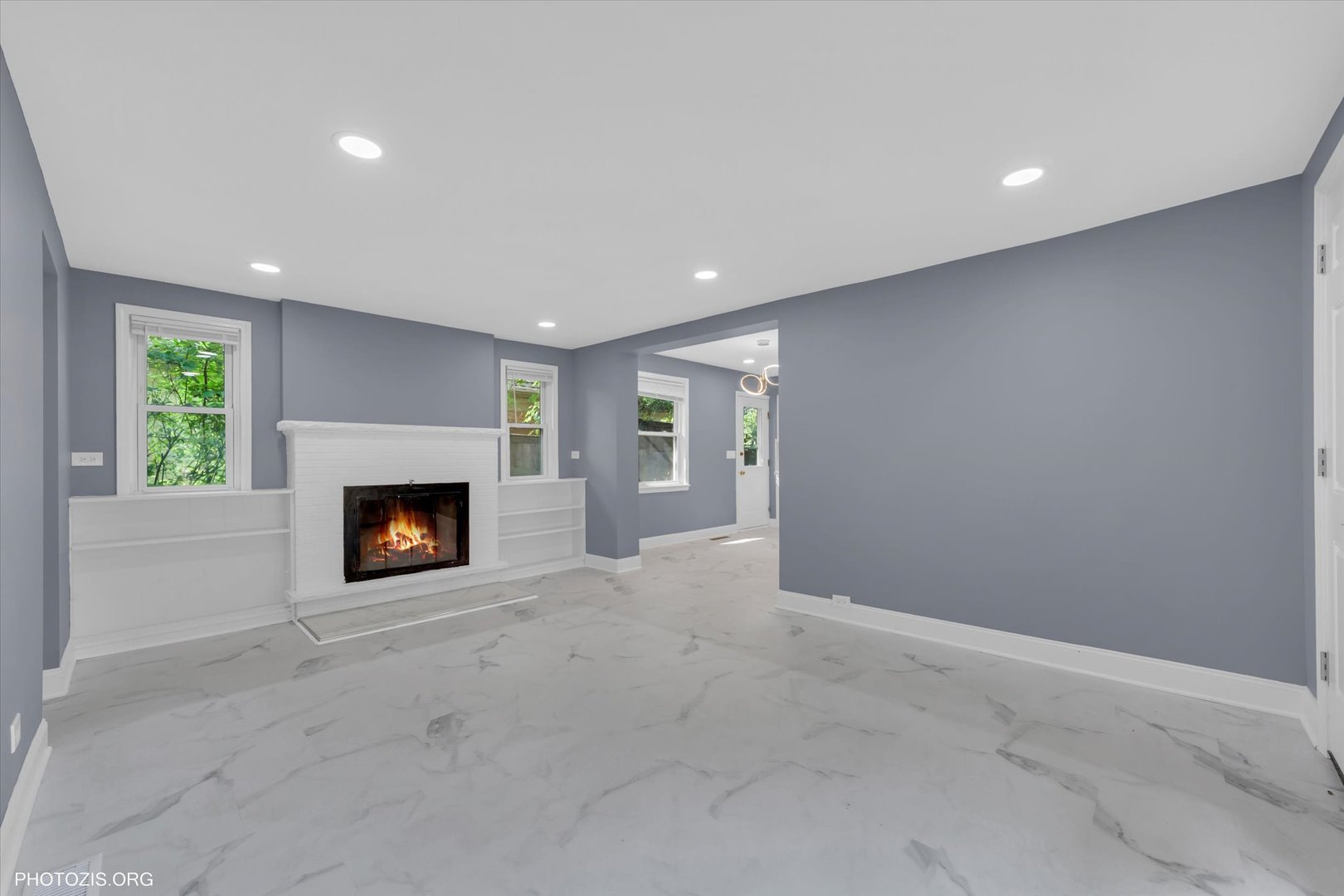 2411 Fontana Drive, Glenview, IL 60025