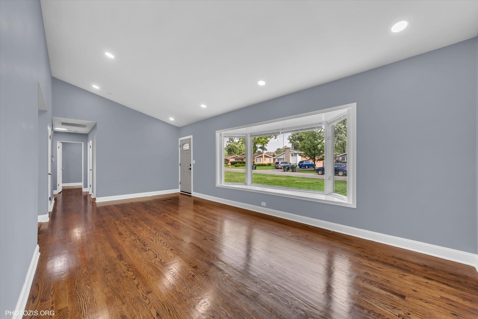 2411 Fontana Drive, Glenview, IL 60025