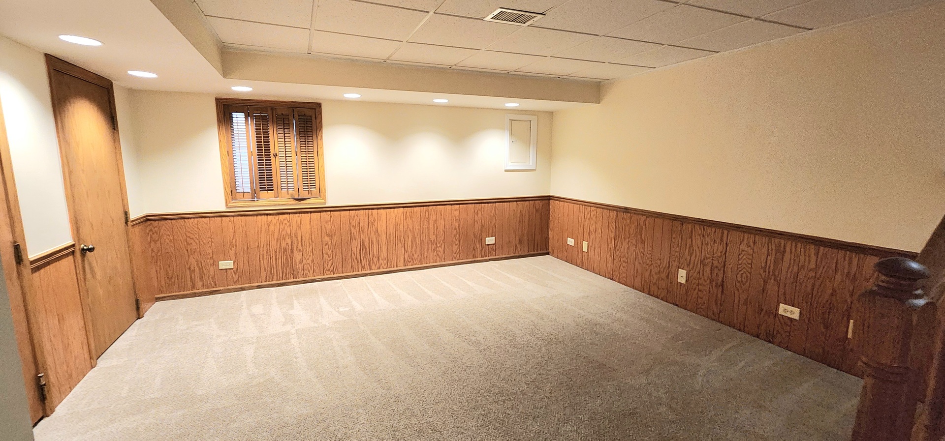 2155 N Abbeywood Court #10-2, Palatine, IL 60074