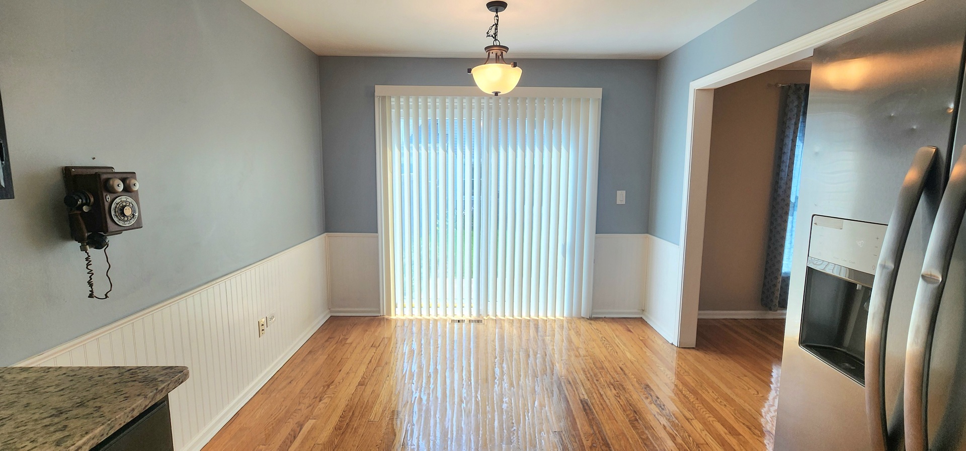 2155 N Abbeywood Court #10-2, Palatine, IL 60074