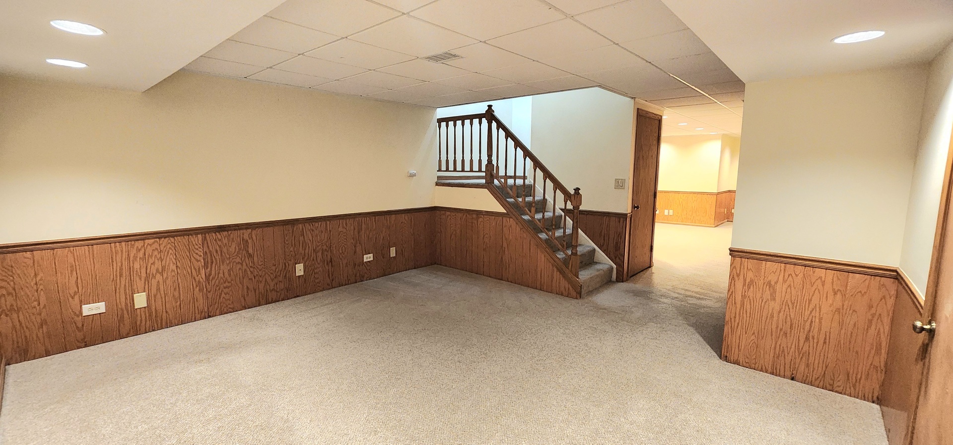 2155 N Abbeywood Court #10-2, Palatine, IL 60074