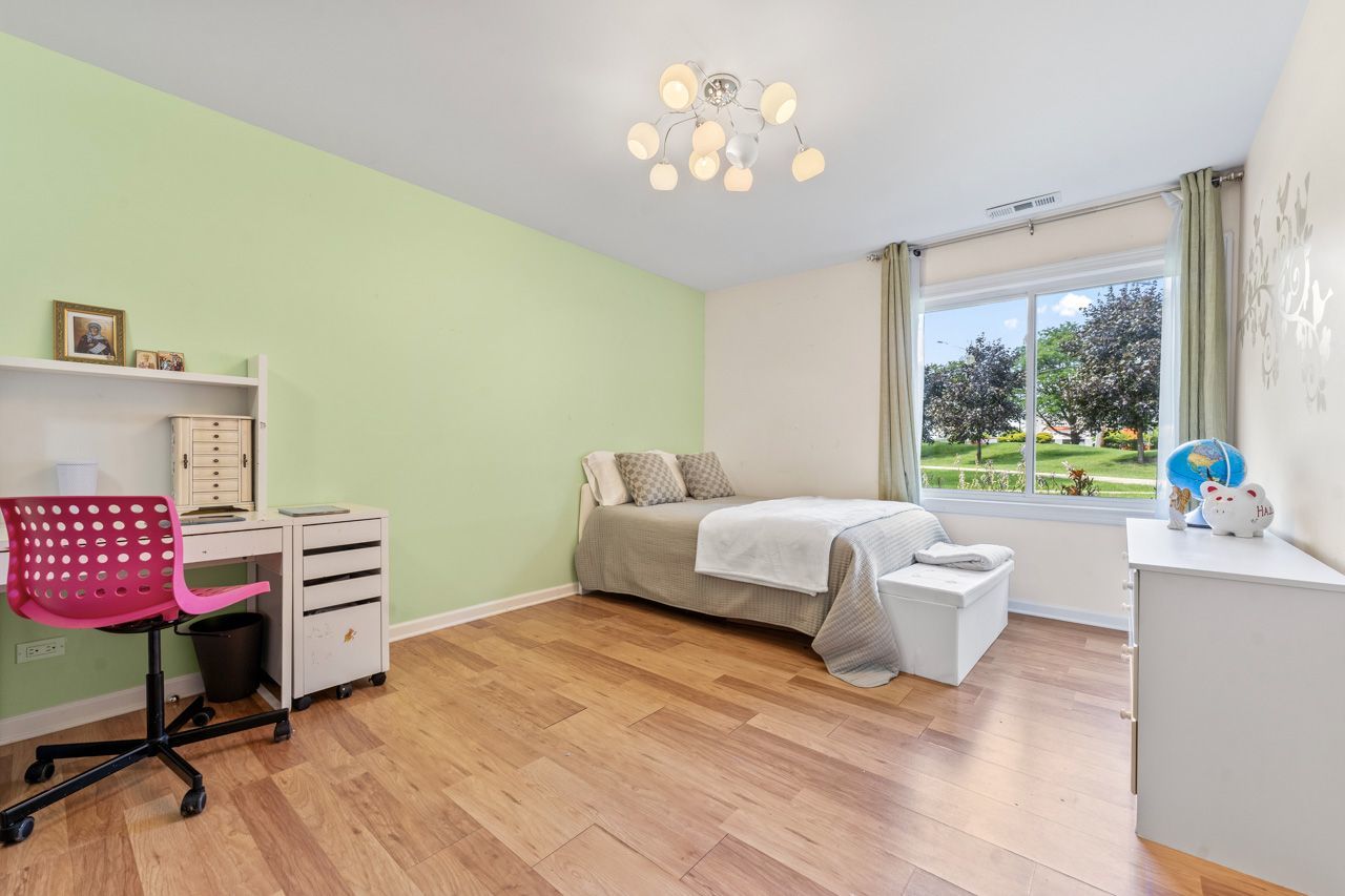 1134 E Randville Drive #1K, Palatine, IL 60074