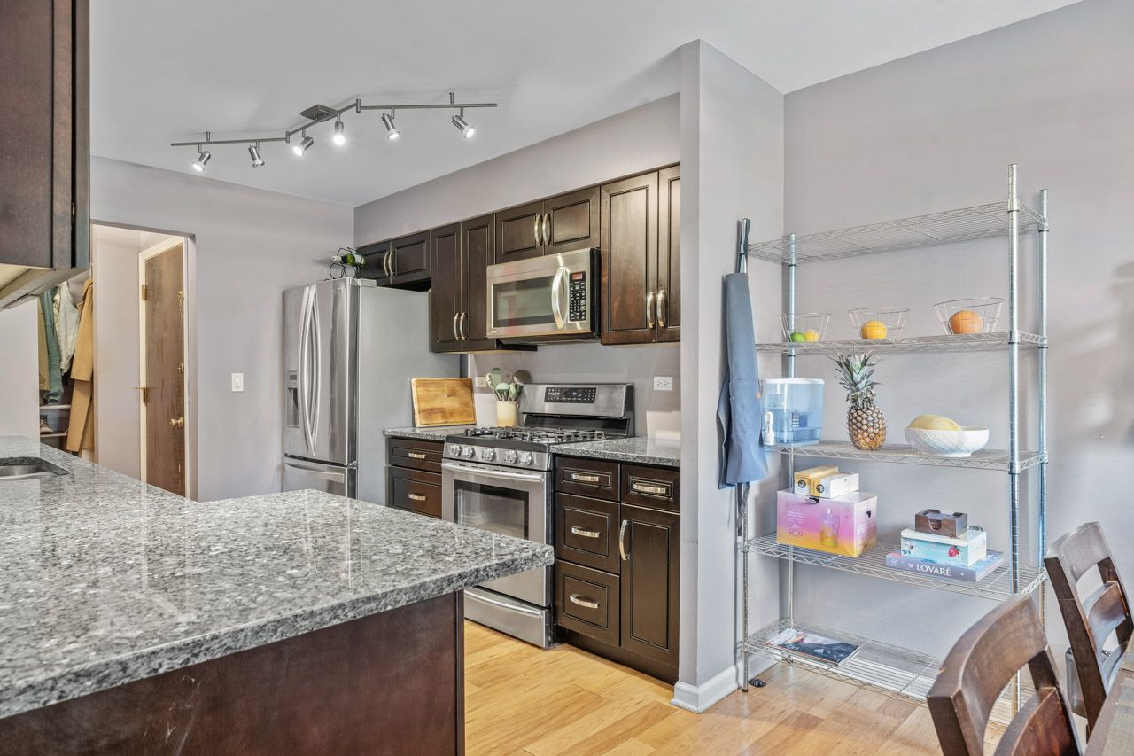 1134 E Randville Drive #1K, Palatine, IL 60074