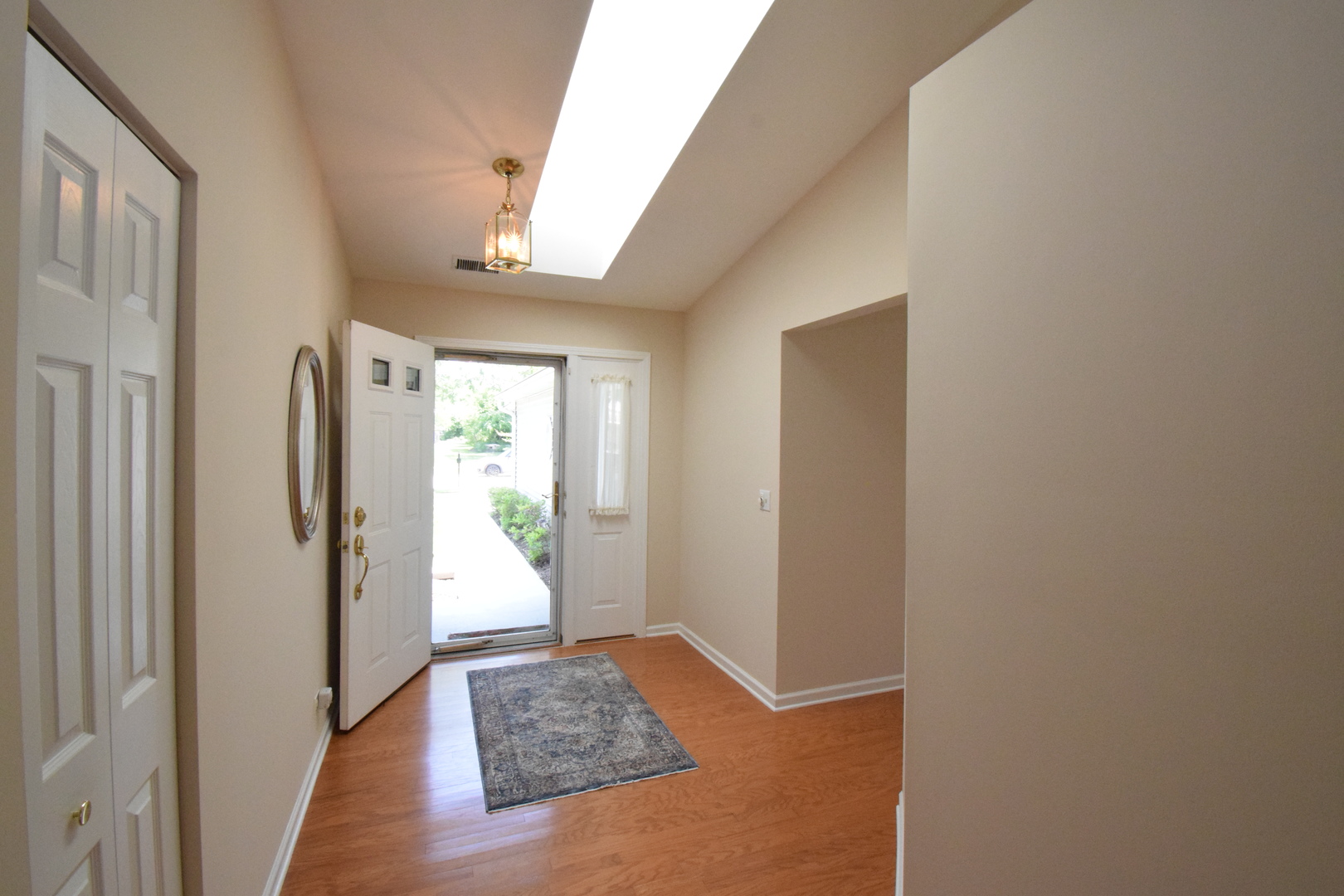 593 Cortland Drive, Lake Zurich, IL 60047
