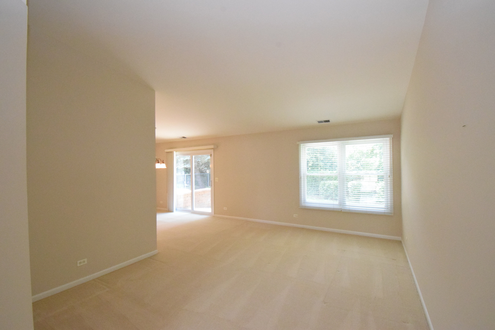 593 Cortland Drive, Lake Zurich, IL 60047