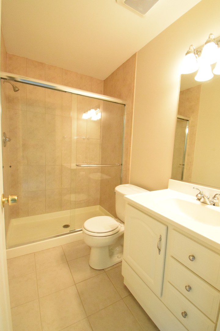 593 Cortland Drive, Lake Zurich, IL 60047