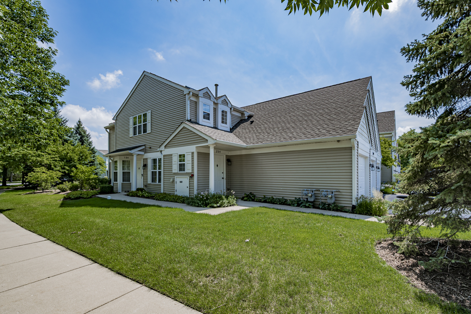 2604 Sheehan Court #204, Naperville, IL 60564
