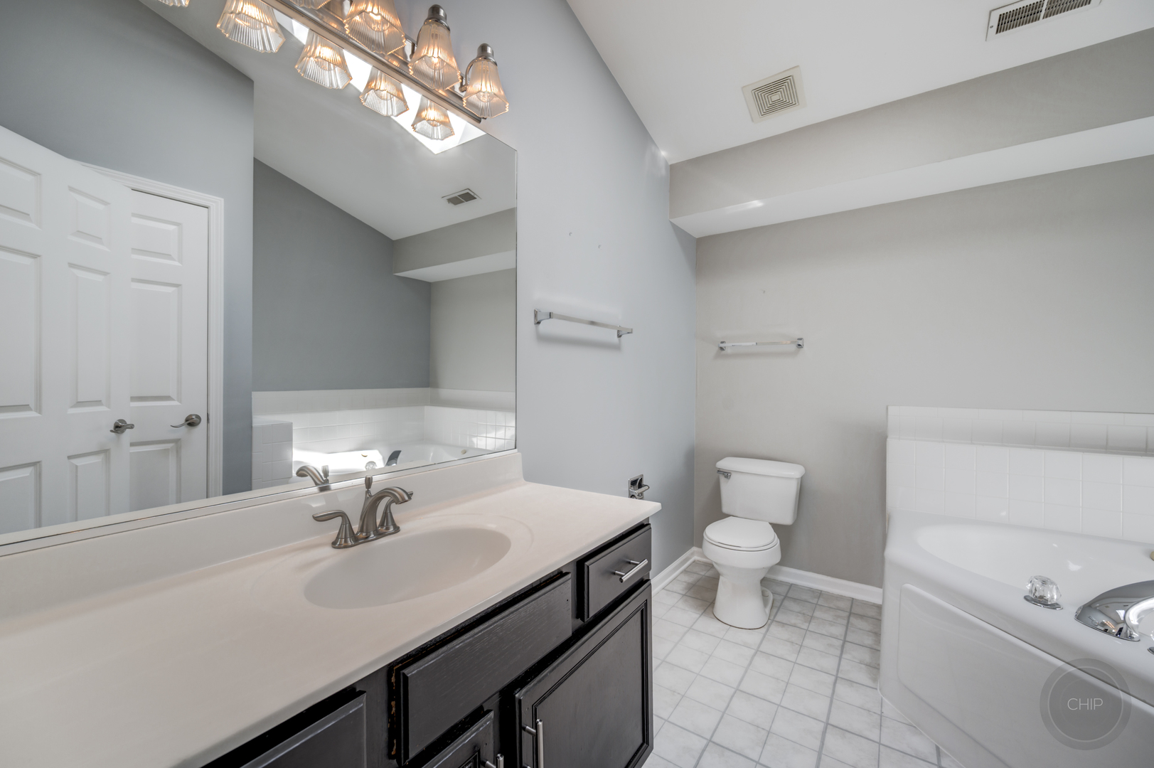2604 Sheehan Court #204, Naperville, IL 60564