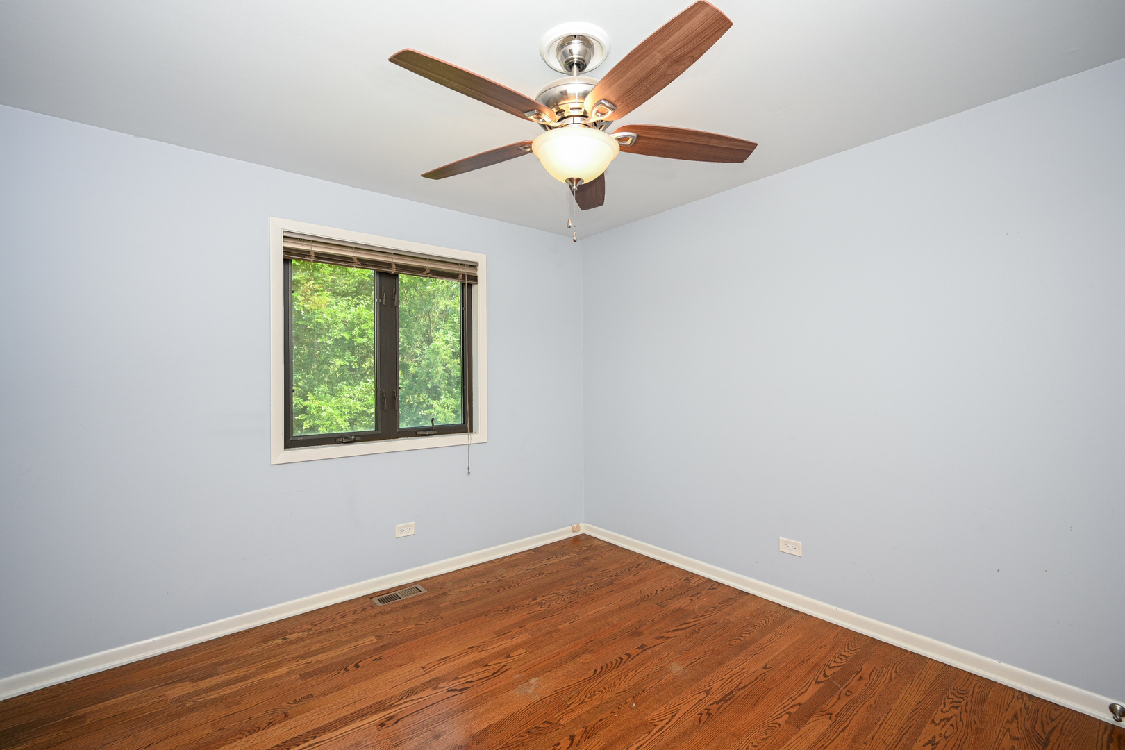 10860 S 84th Avenue, Palos Hills, IL 60465