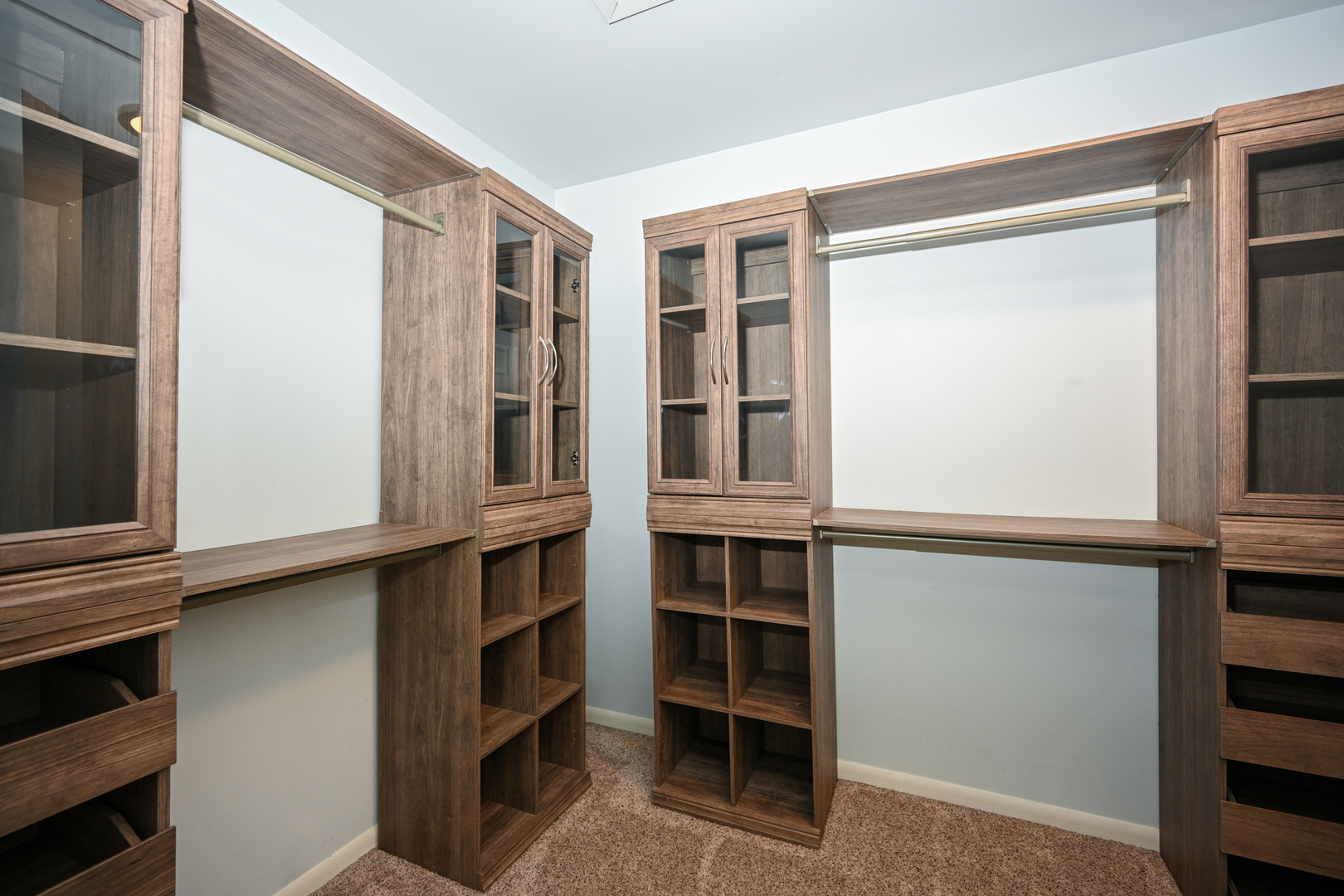 10860 S 84th Avenue, Palos Hills, IL 60465