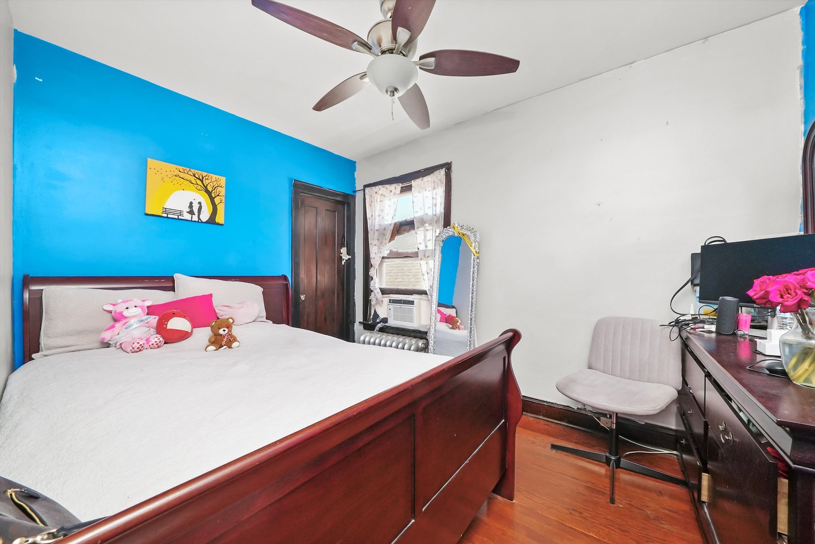 6234 S ALBANY Avenue, Chicago, IL 60629