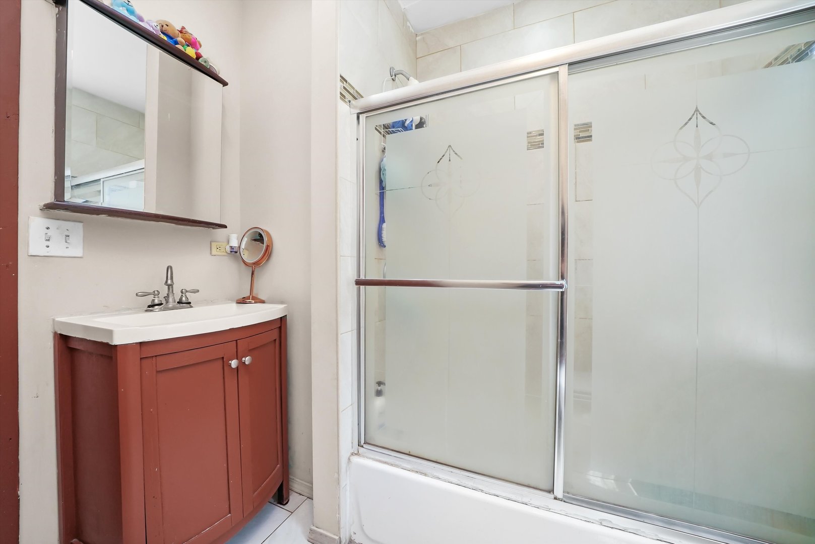 6234 S ALBANY Avenue, Chicago, IL 60629