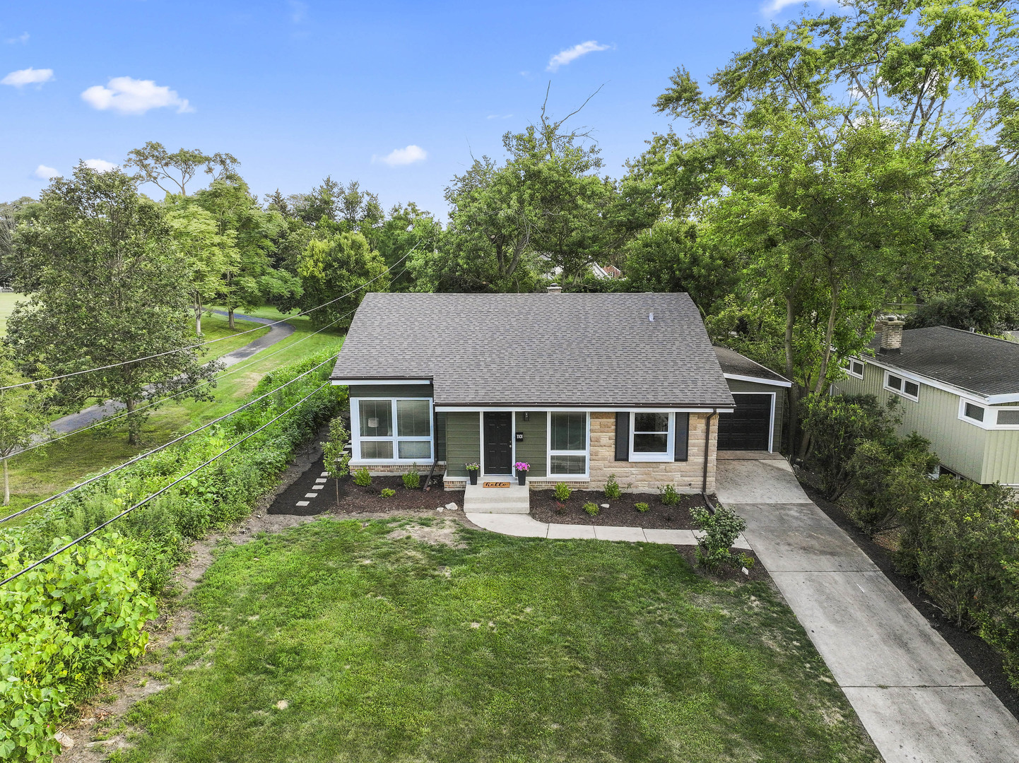 1101 60th Place, Downers Grove, IL 60516