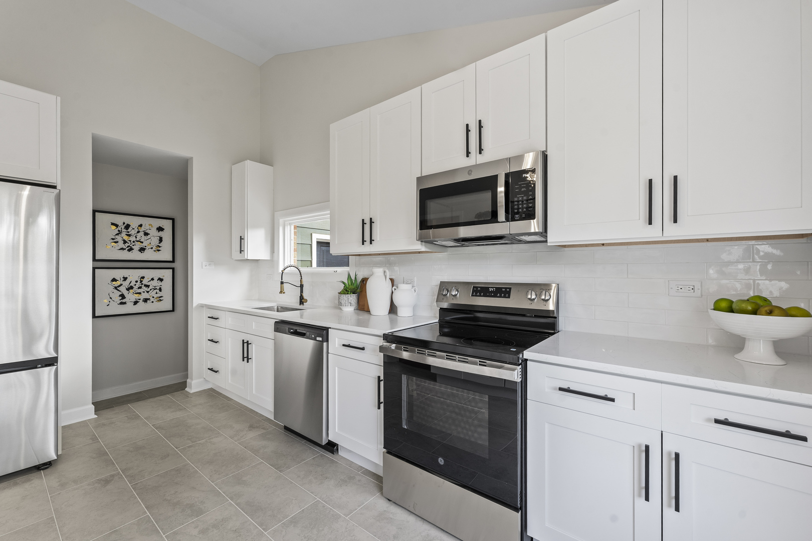 1101 60th Place, Downers Grove, IL 60516