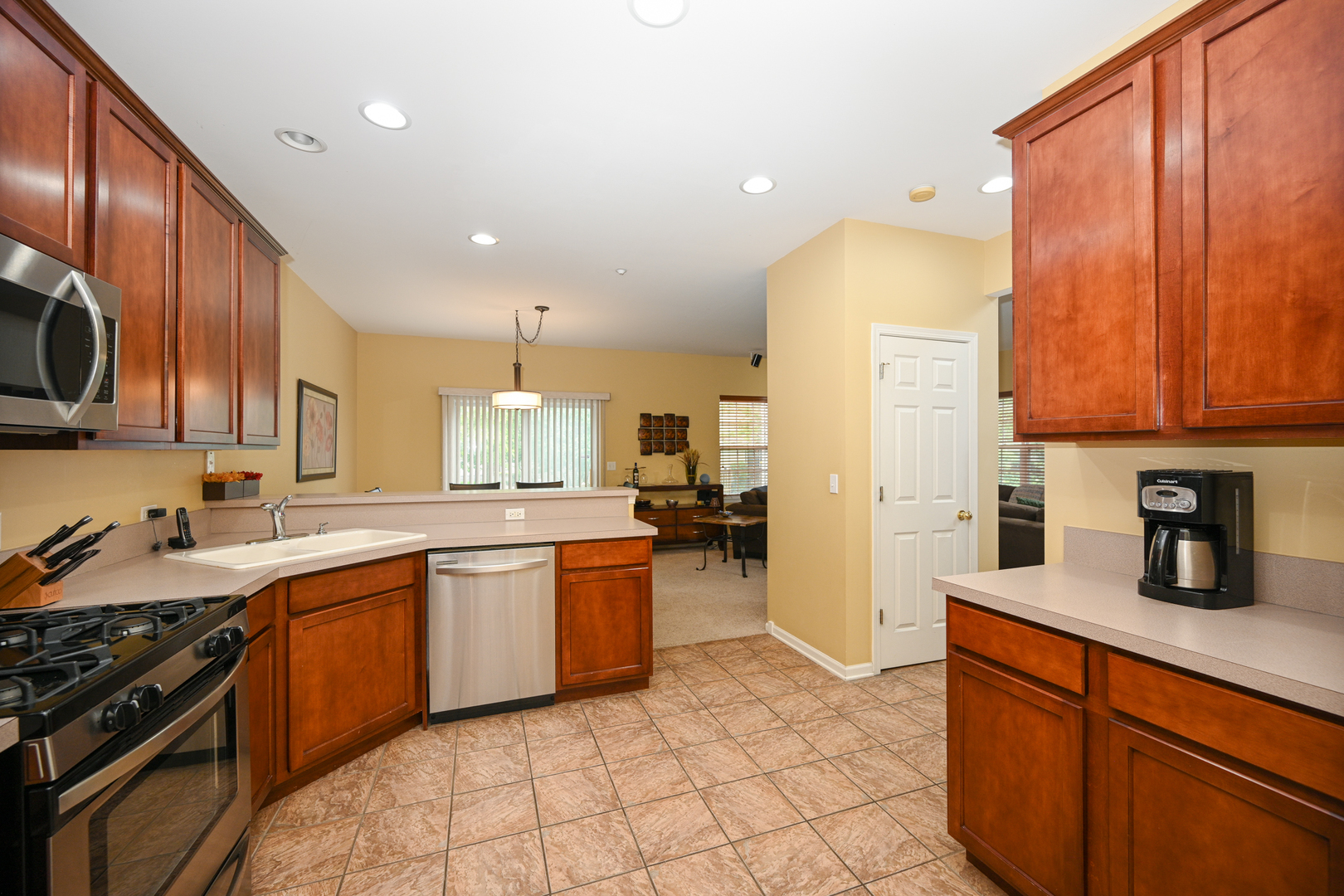 6113 HALLORAN Lane #0, Hoffman Estates, IL 60192