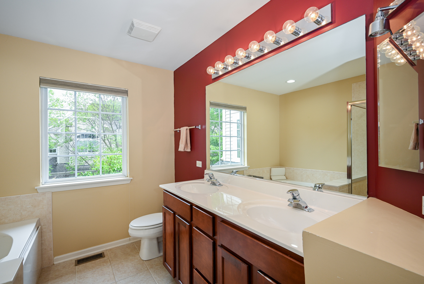 6113 HALLORAN Lane #0, Hoffman Estates, IL 60192
