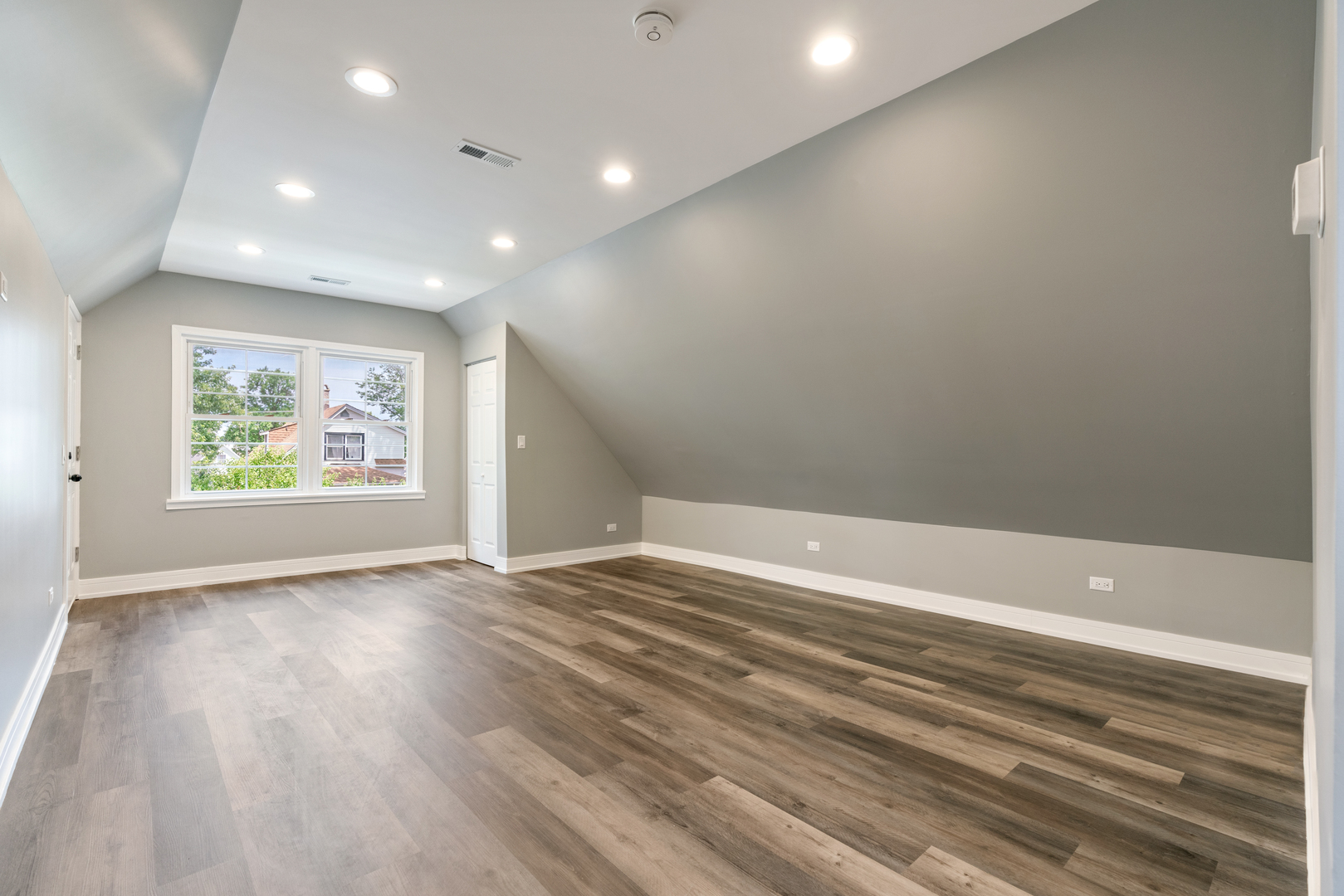 4624 N Springfield Avenue, Chicago, IL 60625