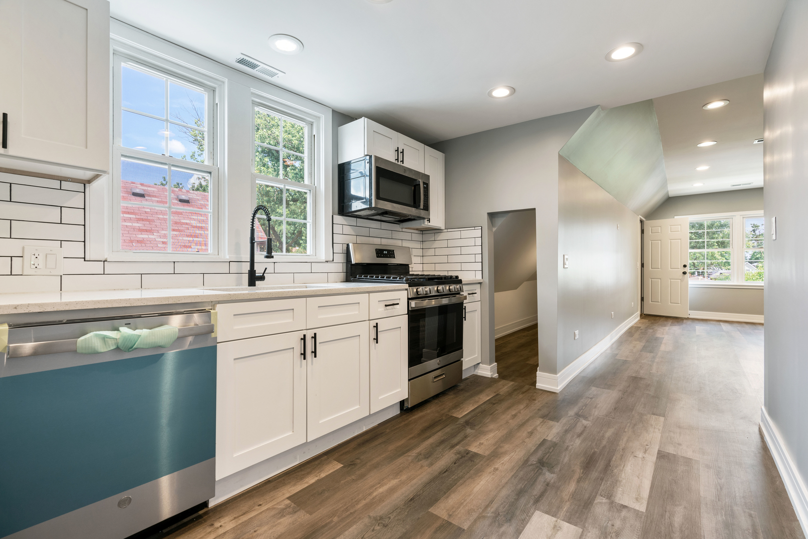 4624 N Springfield Avenue, Chicago, IL 60625